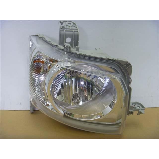 N-BOXヘッドライト右側