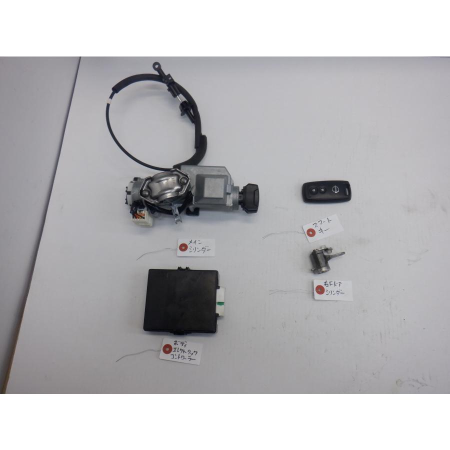 ☆(223307)平成21年 モコ MG22S キーシリンダーセット 80010-4A00F