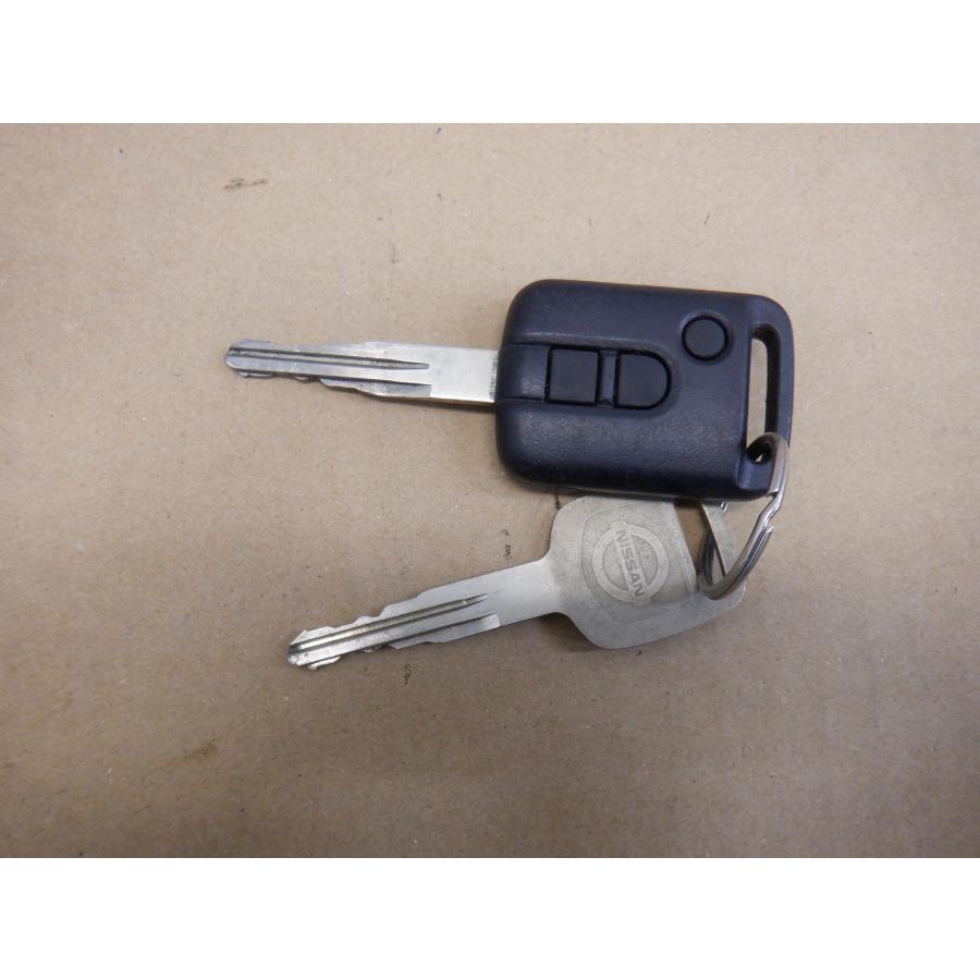 233011)平成19年 セレナ C25 キーシリンダーセット D8700-AC226 : 中古パーツKOBE - 通販 - Yahoo!ショッピング