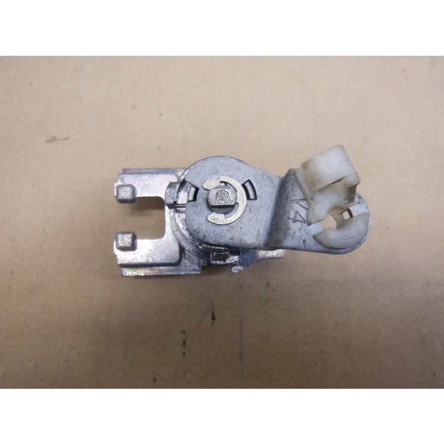 233011)平成19年 セレナ C25 キーシリンダーセット D8700-AC226 : 中古パーツKOBE - 通販 - Yahoo!ショッピング
