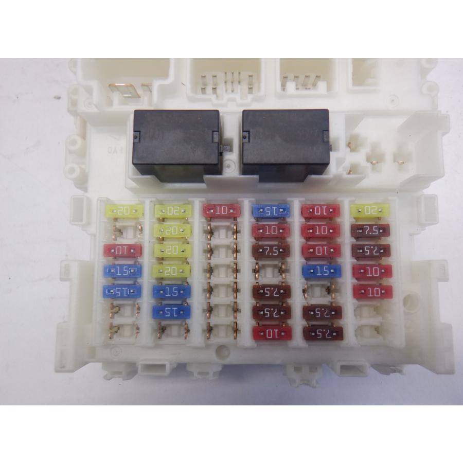 ☆(233046)平成25年 フィット GK3 ヒューズボックス 38200-T5A-J01