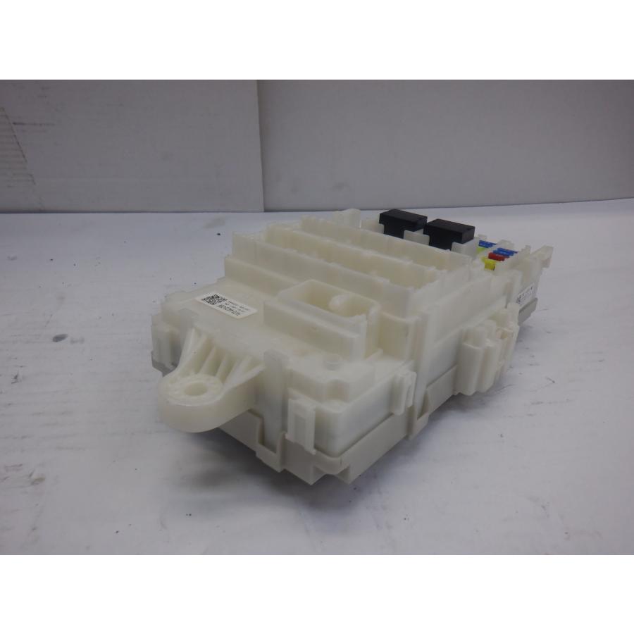 ☆(233046)平成25年 フィット GK3 ヒューズボックス 38200-T5A-J01