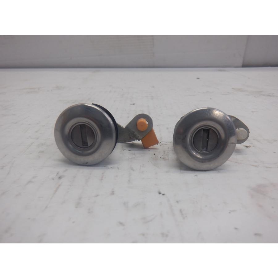 ☆(233054)平成25年 ボンゴ SKP2T キーシリンダーセット : 中古パーツ 