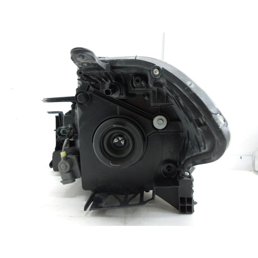 SW ☆(243190)平成19年 ティーダラティオ SC11 ヘッドランプ右/ヘッド