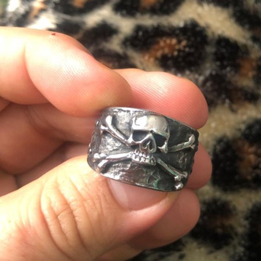 指輪 リング メンズ スカル 髑髏 骸骨 スカルボーン ドクロマーク デス テンプル騎士団 クロスボーン バイキング 海賊 指輪 Macc 255 ちゅらネット にふぇーでーびる 通販 Yahoo ショッピング