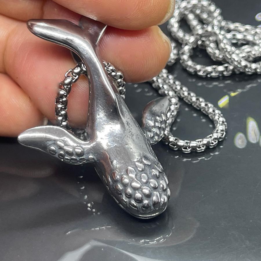 ネックレス ペンダント クジラ くじら 鯨 白鯨 シロナガスクジラ ネックレス ペンダント クジラ くじら 鯨 白鯨 シロナガスクジラ