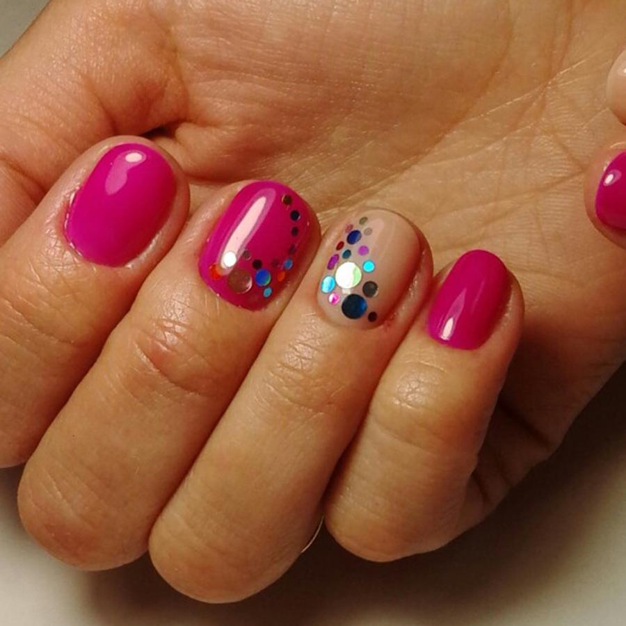 ネイルパーツ 夜光 ネイル グリッター チップ レジン ネイルアート 埋め込み デコネイル 3dネイル ラウンド ブラックライト ケース入り Nail 013 ちゅらネット にふぇーでーびる 通販 Yahoo ショッピング