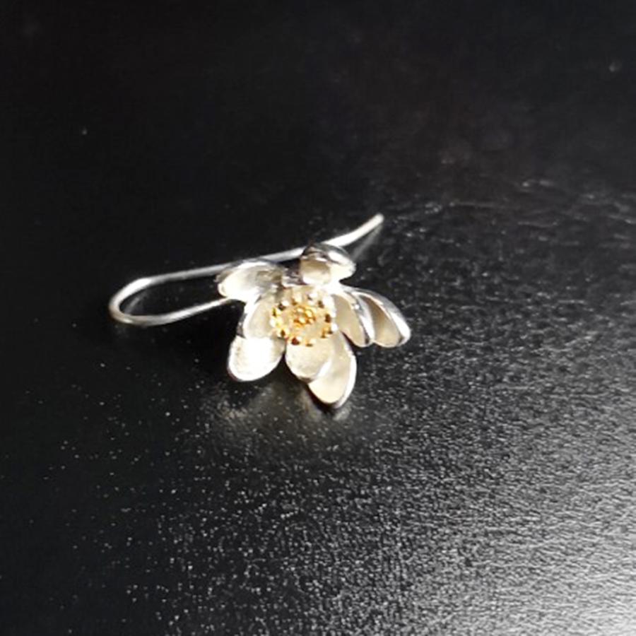 ピアス レディース シルバー 蓮花 蓮 花 ゴールド フックピアス 花びら