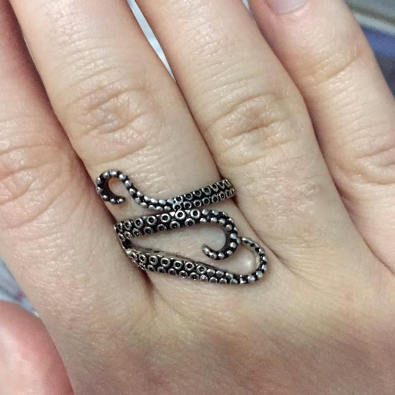 指輪 リング レディース メンズ アクセサリー タコ 蛸 たこ タコの足 オクトパス フリーサイズ アンティーク調 シルバー グロテスク 個性的 ヴィンテージ Ring 076 ちゅらネット にふぇーでーびる 通販 Yahoo ショッピング