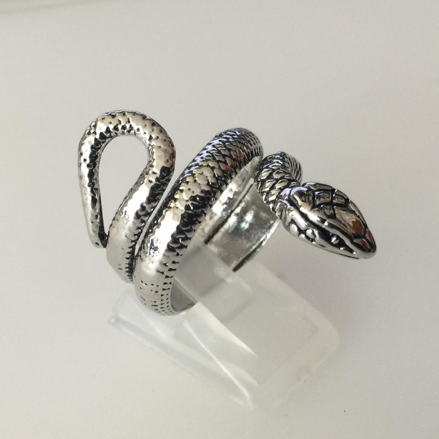 リング 指輪 レディース 蛇 リアル スネーク スパイラル シルバー 開運 ヘビ 爬虫類 アクセサリー :ring-286:ちゅらネット にふぇーでーびる 通販 開運リング 指輪 蛇 リアル スネーク スパイラル シルバー
