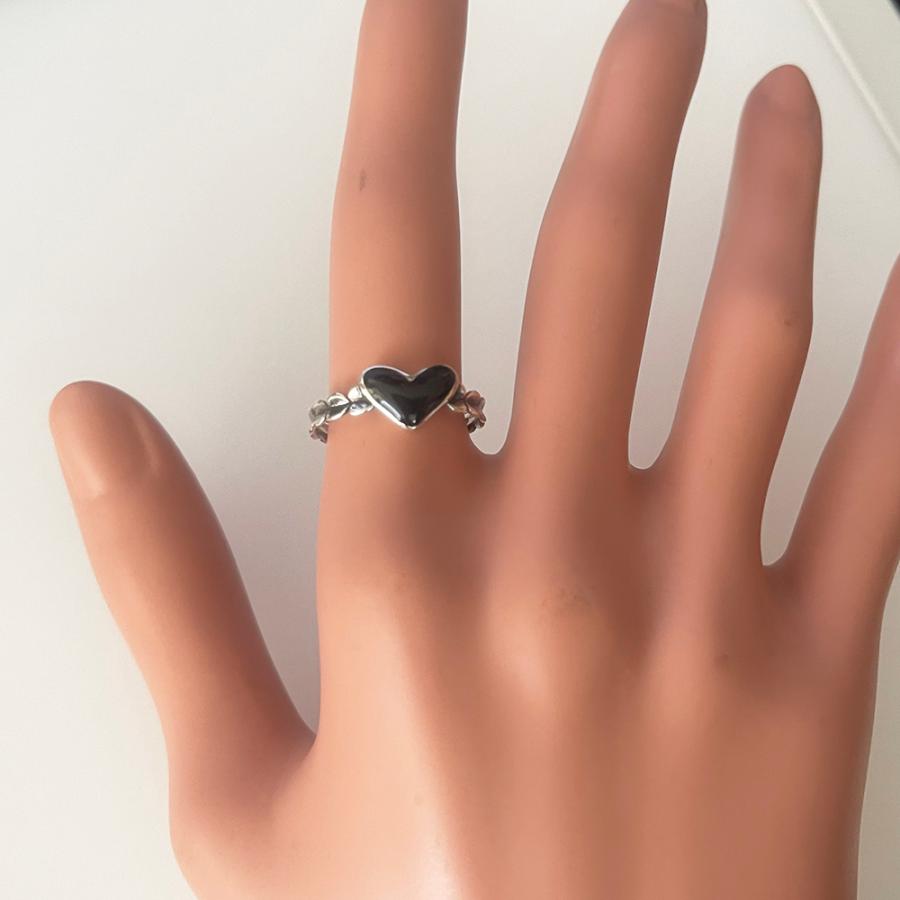 指輪 リング レディース ハート ブラック ヴィンテージ ブラックハート 黒 シルバーリング アクセサリー サイズ調整可 Ring 422 ちゅらネット にふぇーでーびる 通販 Yahoo ショッピング