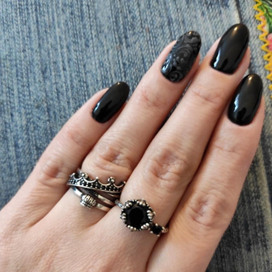 指輪 リング レディース シルバーリング アンティーク クリスタル ブラック 黒 王冠 波 ウェーブ シルバー フリーサイズ オープンリング 調整可 Ring 434 ちゅらネット にふぇーでーびる 通販 Yahoo ショッピング