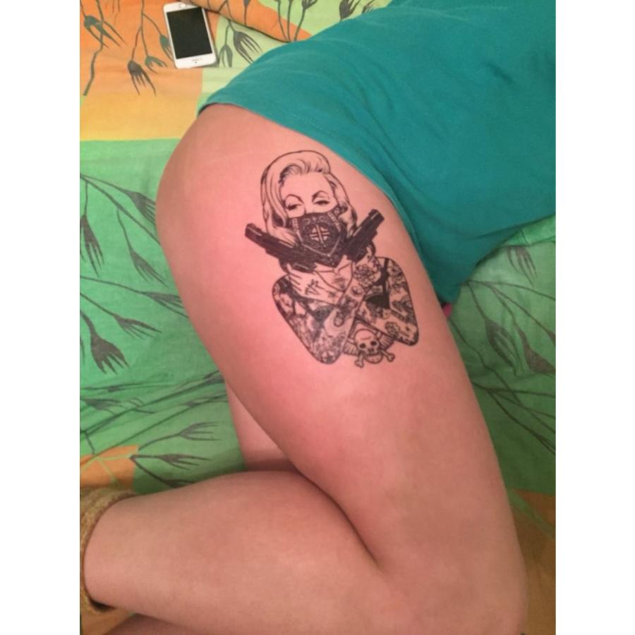 タトゥーシール 防水 ギャングガール タトゥーガール 女性 ピストル マリリン モンロー ボディシール 入れ墨 刺青 ボディアート タトゥー シール オマケ付 Tatoo 045 ちゅらネット にふぇーでーびる 通販 Yahoo ショッピング