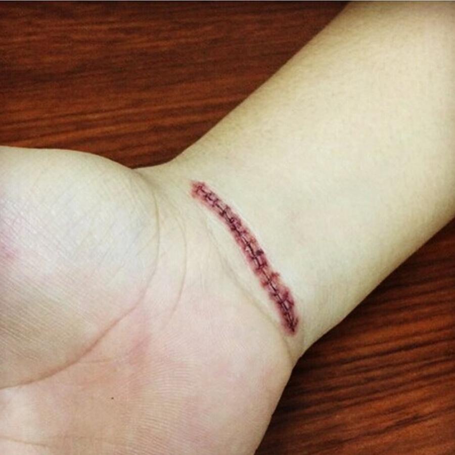 特殊メイク 傷メイク ファッション の商品一覧 通販 Yahoo ショッピング