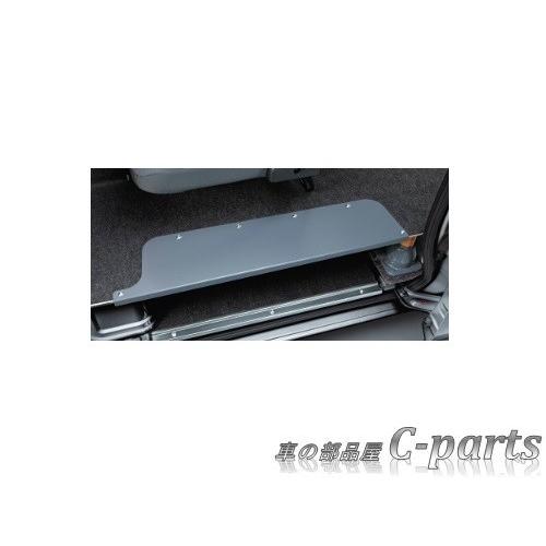 Nissan Nv350caravan ニッサン Nv350キャラバン 型式一覧表参照 ステップボード 左用 G4551 3xa00 N 2nvc049 車の部品屋 C Parts 通販 Yahoo ショッピング