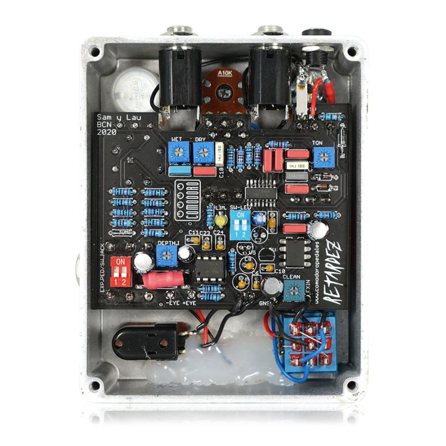 Comodoro RETARDEZ ディレイ ギターエフェクター