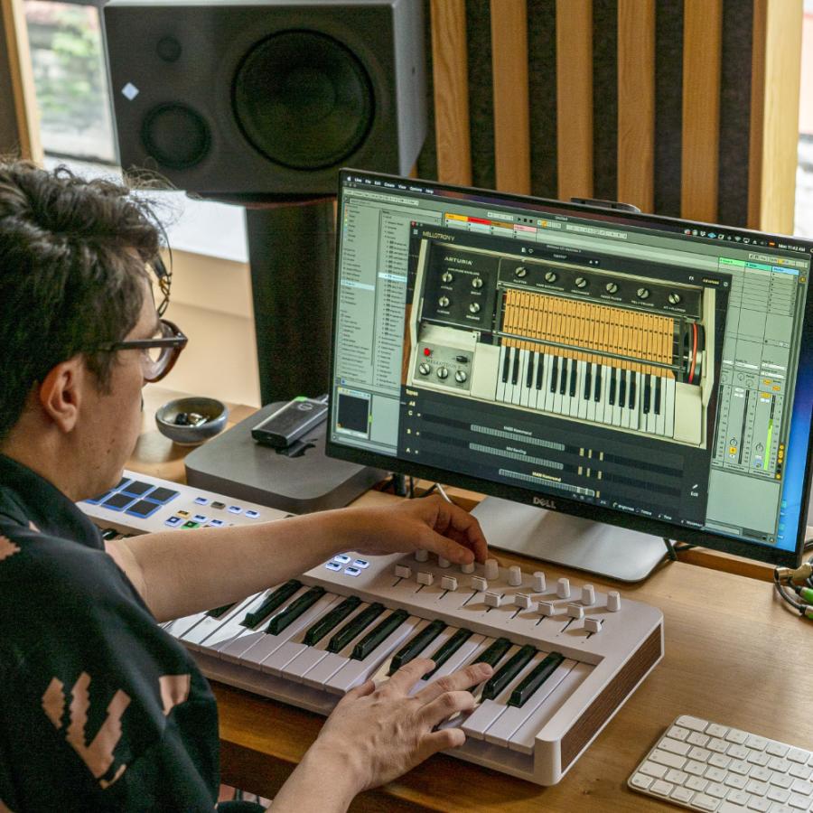 MIDIキーボード 61鍵 ARTURIA アートリア KeyLab Essential 61 mk3 WH