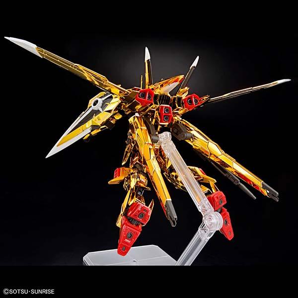 ガンダム ガンプラ RG アカツキガンダム オオワシ装備 1/144 新 ガンダム ガンプラ RG アカツキガンダム オオワシ装備 1/144 新