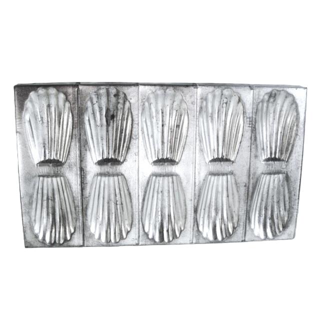 マドレーヌ モールド 10連 フランス アンティーク ブリキ お菓子型 ヴィンテージ | 