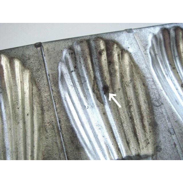 マドレーヌ モールド 10連 フランス アンティーク ブリキ お菓子型 ヴィンテージ |  | 03