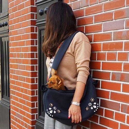 犬のキャリーバッグ GODPIVA フラワービジューバッグ ブラック ゴッドピヴァ 