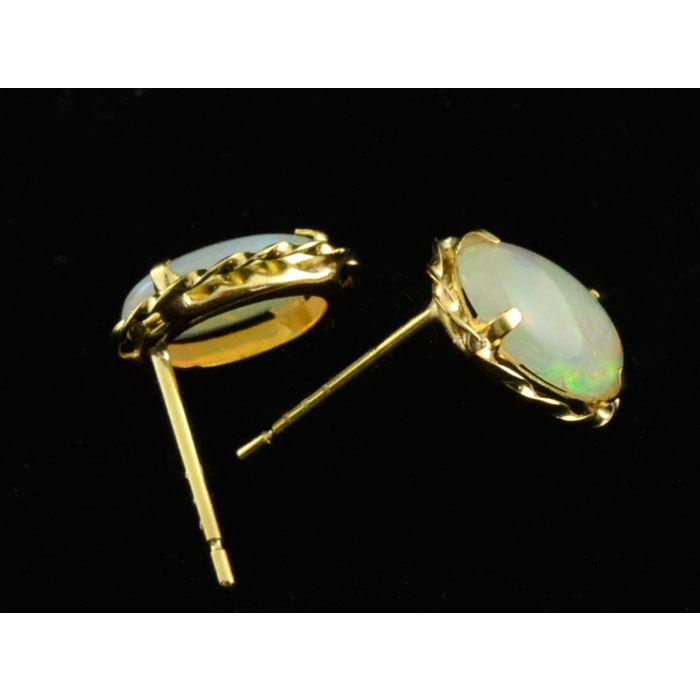 k18 ピアス レディース オパール イエローゴールドk18 スタッドピアス オーバル 18k 18金 オーバルカボションカット パワーストーン 虹色 レインボー シンプルの画像
