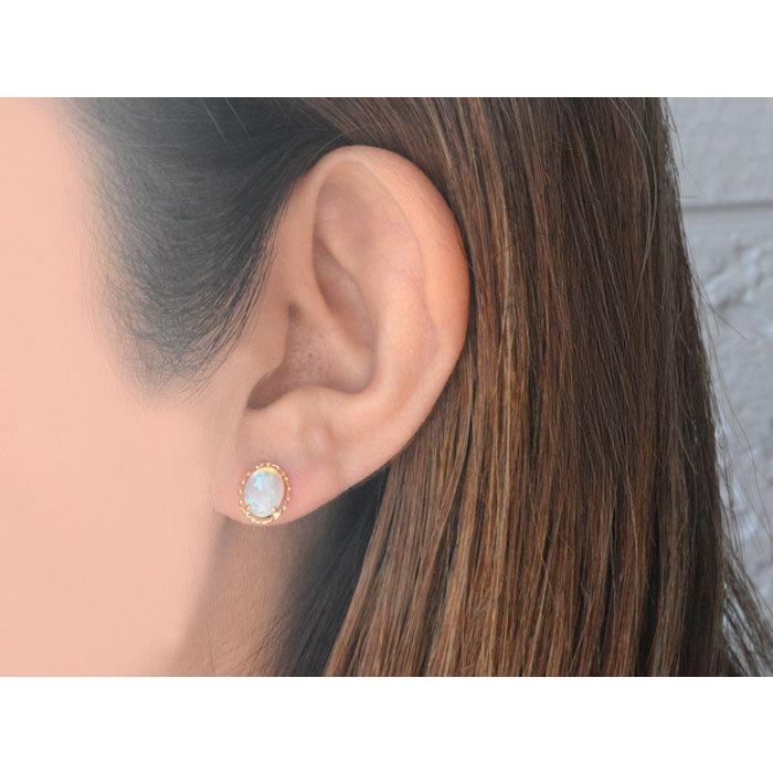 k18 ピアス レディース オパール イエローゴールドk18 スタッドピアス オーバル 18k 18金 オーバルカボションカット パワーストーン 虹色 レインボー シンプルの画像
