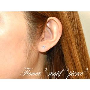 ピアス レディース 18金 タンザナイト ホワイトゴールドk18 フラワー カラーストーン 花 花ピアス 12月誕生石 スタッドピアス  クリスマスの画像
