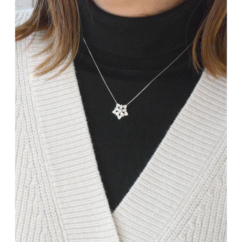 ❤️未使用❤️ ダイヤ プラチナ 花 フラワー チェーン付き ネックレス ダイヤモンド フラワーネックレス ローズ バラ 0.02ct プラチナ