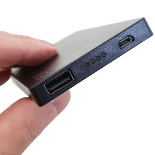 【ついに再入荷！】≪モバイルバッテリー≫ USB出力リチウムイオンポリマー充電 タヌキとキツネ モバイルバッテリー USB出力リチウムイオンポリマー