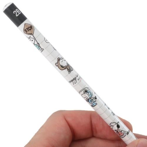 スヌーピー 鉛筆 丸軸 えんぴつ 2b クローゼット ピーナッツ カミオジャパン 新学期準備文具 小学生 中学生 高校生 キャラクターのシネマコレクション 通販 Paypayモール