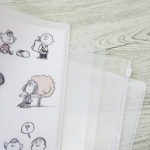 PEANUTS スヌーピー ジップファスナー付6ポケットA4クリアファイル