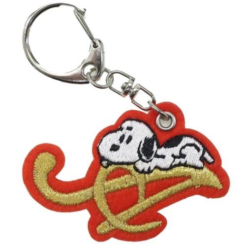 スヌーピー ピーナッツ キャラクター キーホルダー イニシャル 刺繍 キーリング アルファベット A キャラクターのシネマコレクション 通販 Paypayモール