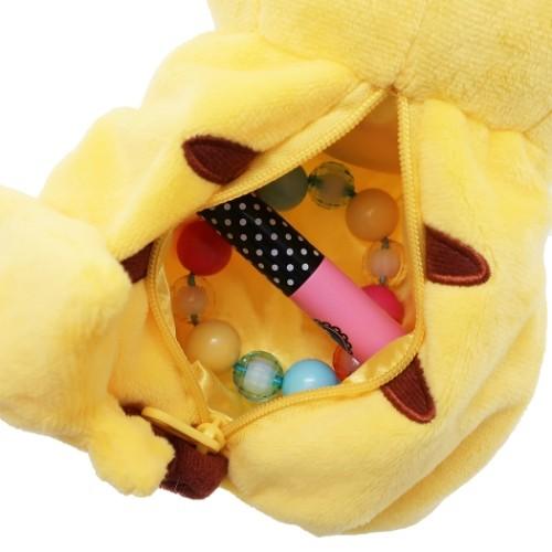 ポケモングッズ ぬいぐるみ ポーチ カラビナ付き ピカチュウ ポケットモンスター キャラクターのシネマコレクション 通販 Paypayモール