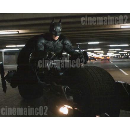 クリスチャン・ベール/『バットマン/ダークナイト・ライジング』バットポッドに乗る写真｜cinemainc2019