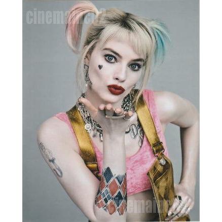 マーゴット・ロビー/『ハーレイ・クインの華麗なる覚醒』投げキッス