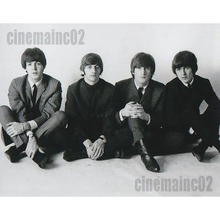 ビートルズ ！ジョン・ポール・ジョージ・リンゴ♣東芝音楽工業ビートルズ壁掛りんご ザ・ビートルズThe Beatles/地面に座るジョン、ポール、ジョージ