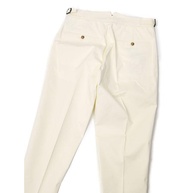【未使用】BERWICH ベルウィッチ ホワイトパンツ　ワンプリーツ　サイズ42 未使用】BERWICH ベルウィッチ ホワイトパンツ ワンプリーツ