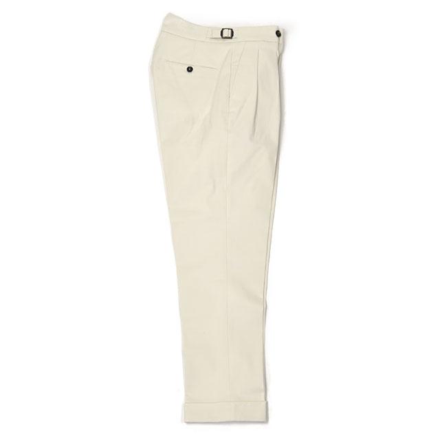 【未使用】BERWICH ベルウィッチ ホワイトパンツ　ワンプリーツ　サイズ42 BERWICH BERWICH【ベルウィッチ】ツープリーツパンツ SCOTCH