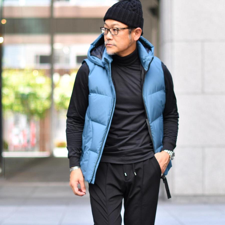 未使用】Hernoヘルノ ダウンベスト フード付き 黒 サイズ44 未使用