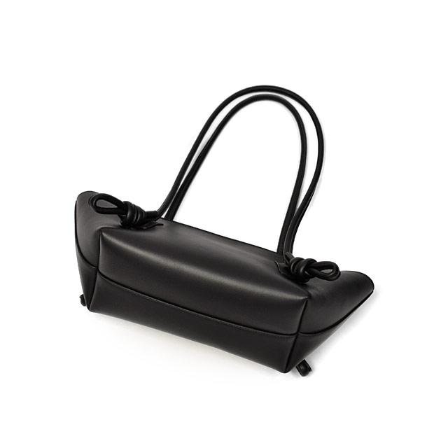 HEREU【へリュー】ノットハンドルショルダーバッグ Fleca BLACK ブラックの画像