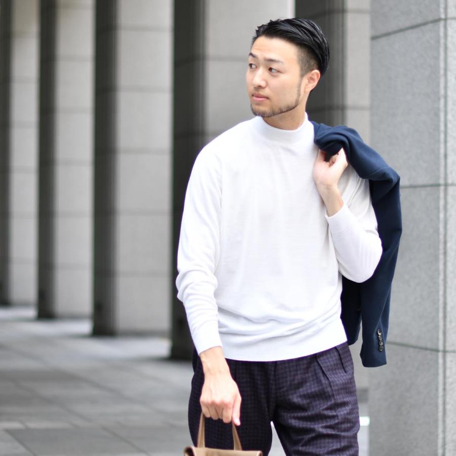 JOHN SMEDLEY【ジョンスメドレー】モックネックニット 30G MODERN FIT KILDAY SNOW WHITE ウール ホワイト JOHN SMEDLEY【ジョンスメドレー】モックネックニット 30G MODERN FIT KILDAY SNOW WHITE ウール ホワイト