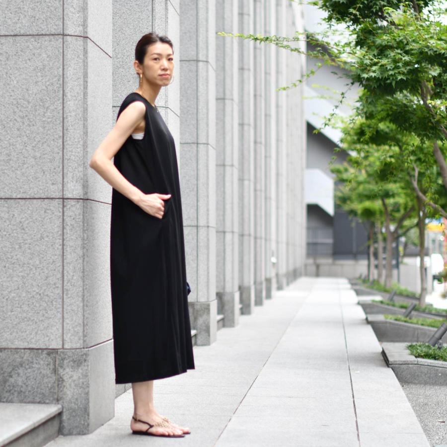 未使用タグ付き three dots スリードッツ ノースリーブロングワンピース 美品 three dots スリードッツ ノースリーブロングワンピース