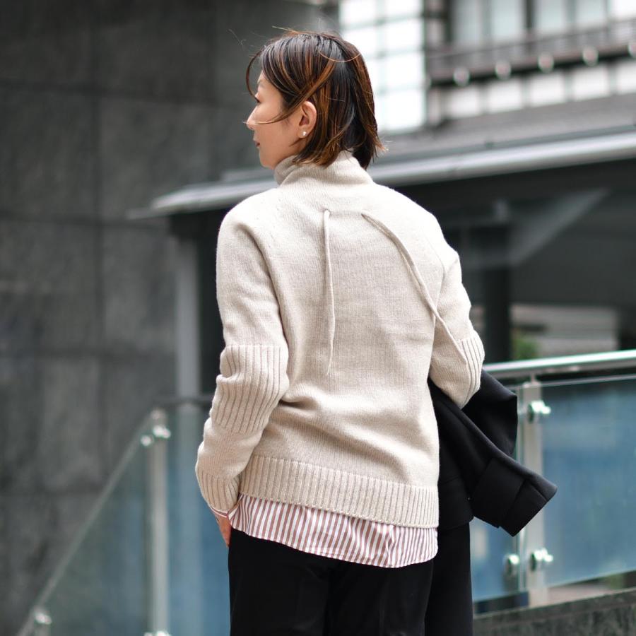 YURI PARK ユリパーク　タートルネックセーター ベージュ YURI PARK ユリパークタートルネックセーター ベージュ