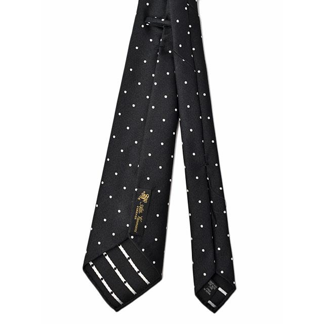 【未使用タグ付き】アットヴァンヌッチ　ネクタイ イタリア製　セッテピエゲ 未使用タグ付き】アットヴァンヌッチ ネクタイ イタリア製