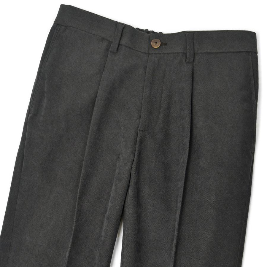 DEVORE Incipit【デヴォレ インチピット】ワンプリーツイージーパンツ DVR15 U7016 214 ストレッチ ポリエステル グレー | 