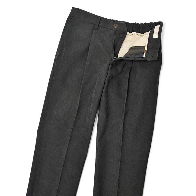 DEVORE Incipit【デヴォレ インチピット】ワンプリーツイージーパンツ DVR15 U7016 214 ストレッチ ポリエステル グレー |  | 02