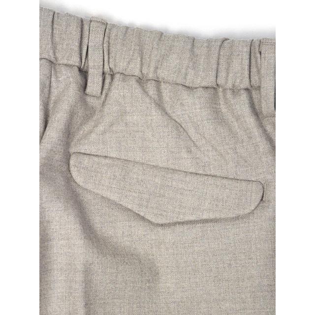 DEVORE Incipit【デヴォレ インチピット】ワンプリーツイージーパンツ DVR15 W2089 217 ロロピアーナ ストレッチ ウール グレイジュ |  | 05