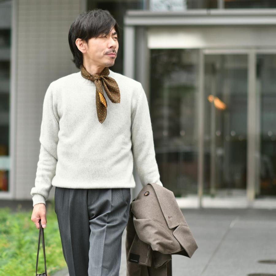 FEDELI【フェデーリ】クルーネックニット CASHMERE TWIST 11 カシミヤ メランジ ライトグレーの画像