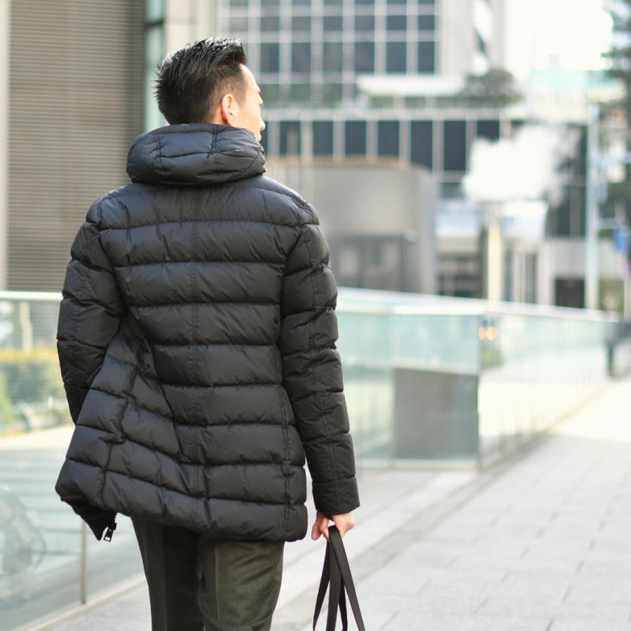 Herno フード付きダウンジャケット 40 グレー グレージュ